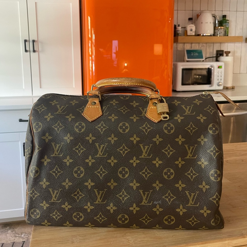 Louis Vuitton Speedy 35